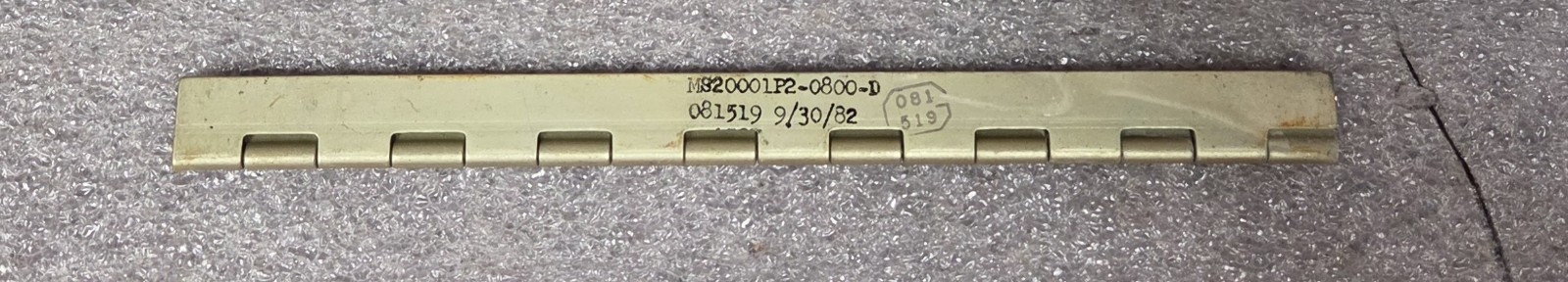 '1 PIECE' - PN# MS20001P2 - HINGE