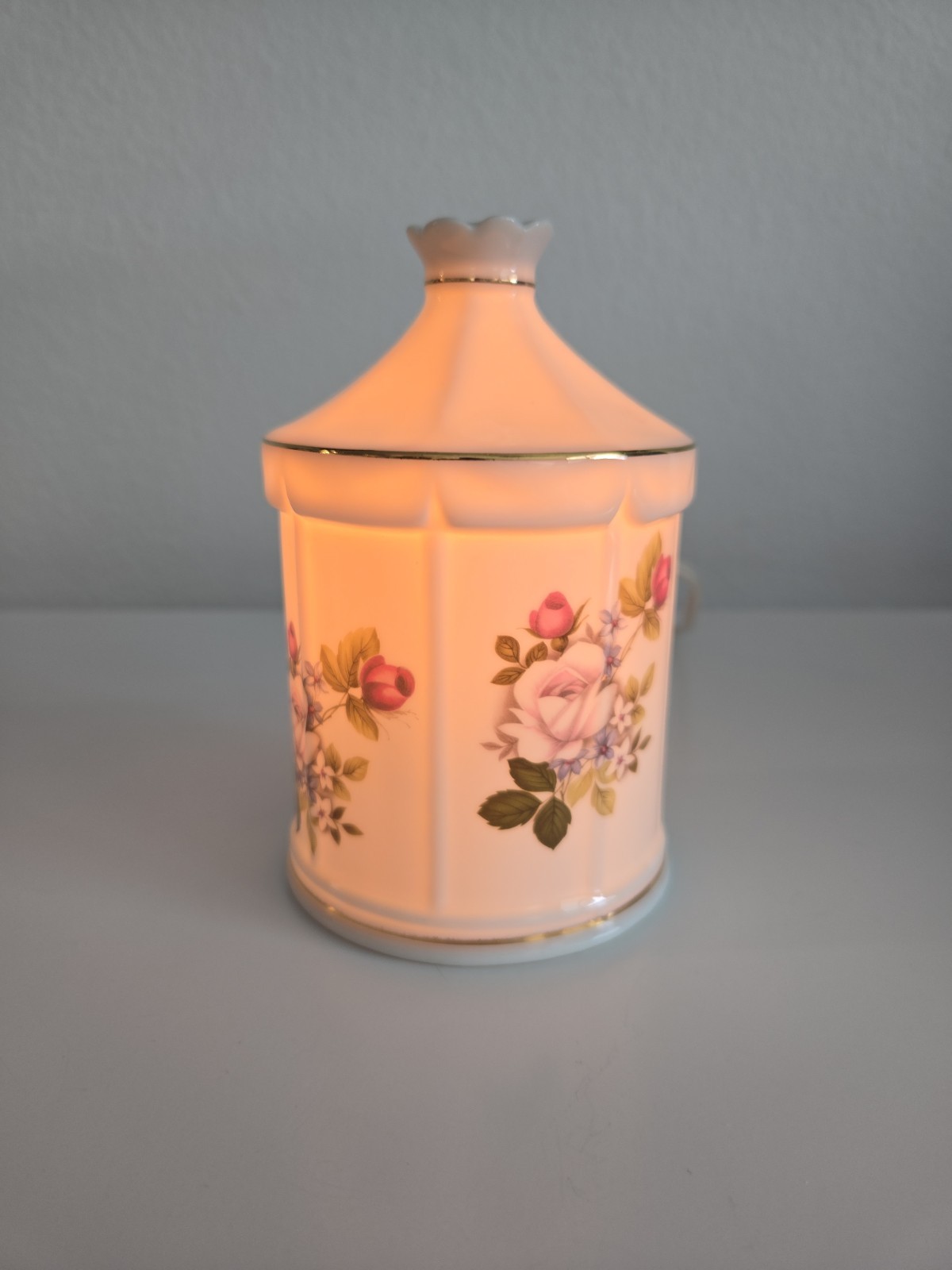 Vintage Night Light & Perfume Fragrance Burner by Irice Japan Porcelain ROSES