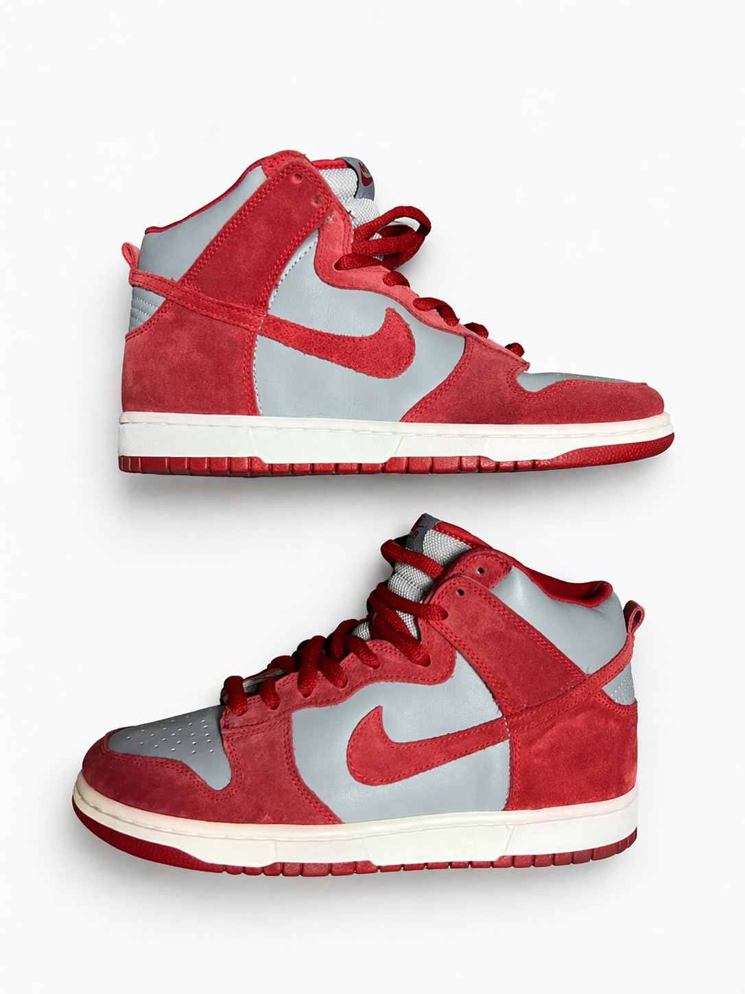 Nike Dunk High Pro SB Shoes Mens Size 9.5 Grey Red Suede 305050-081 Sneakers