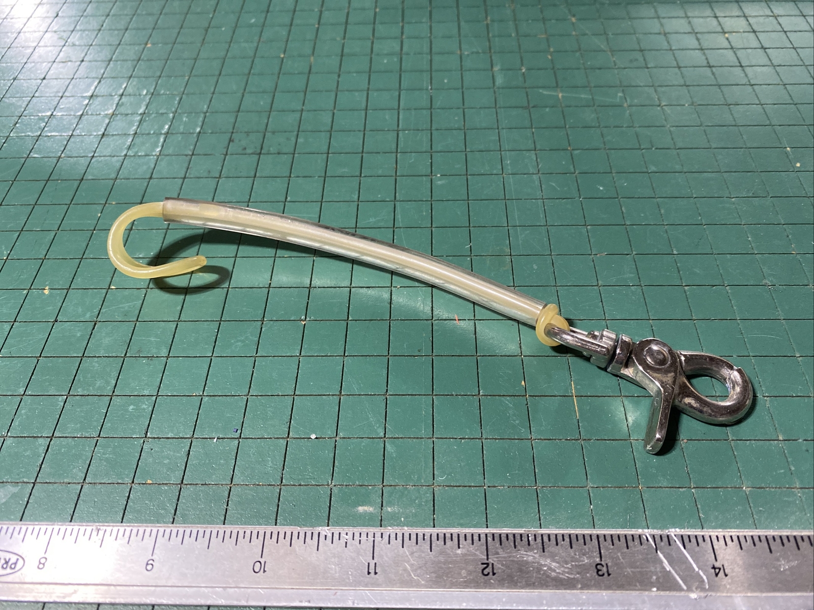 Dakine snowboard/surfboard leash clicker