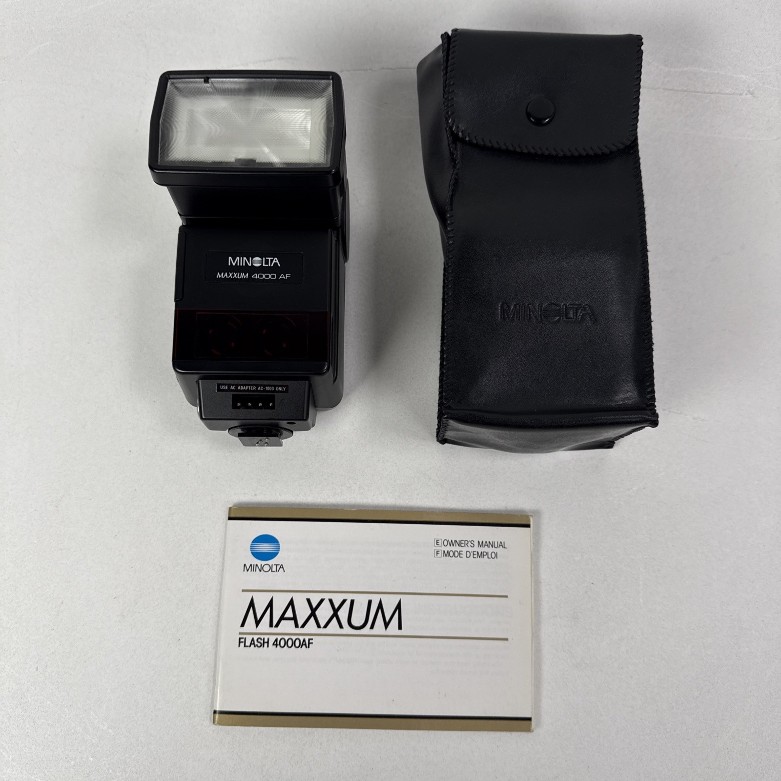 Minolta Maxxum 4000 AF TTL Auto Zoom Shoe Mount Flash Tested w Pouch Manual