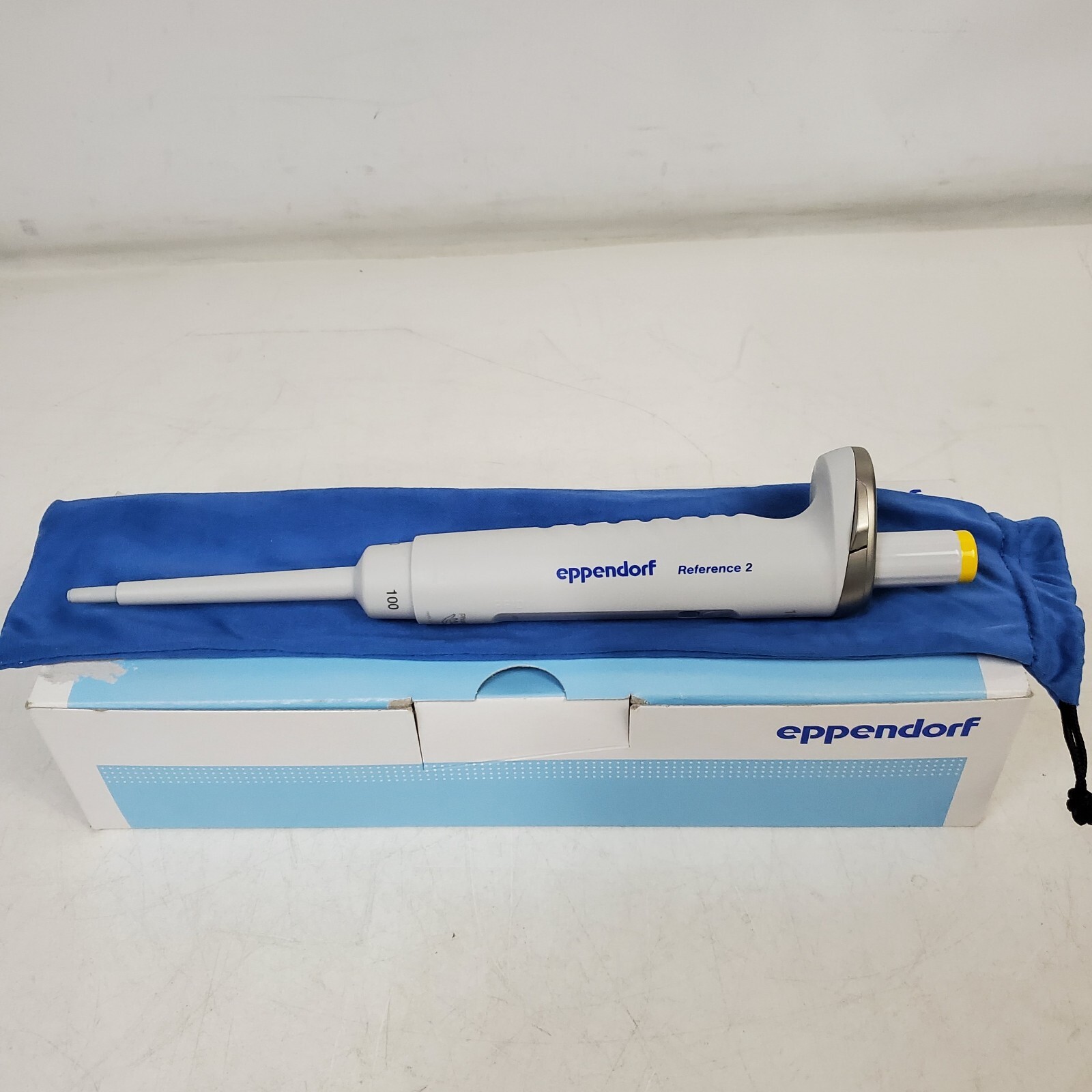 Eppendorf Reference 2 Variable 10-100uL 4924000258