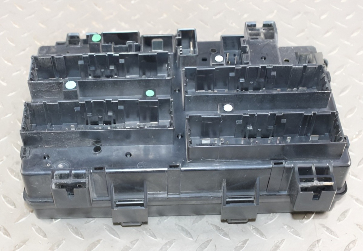 2015-2022 Dodge RAM 1500 Engine Fuse Box Assembly OEM