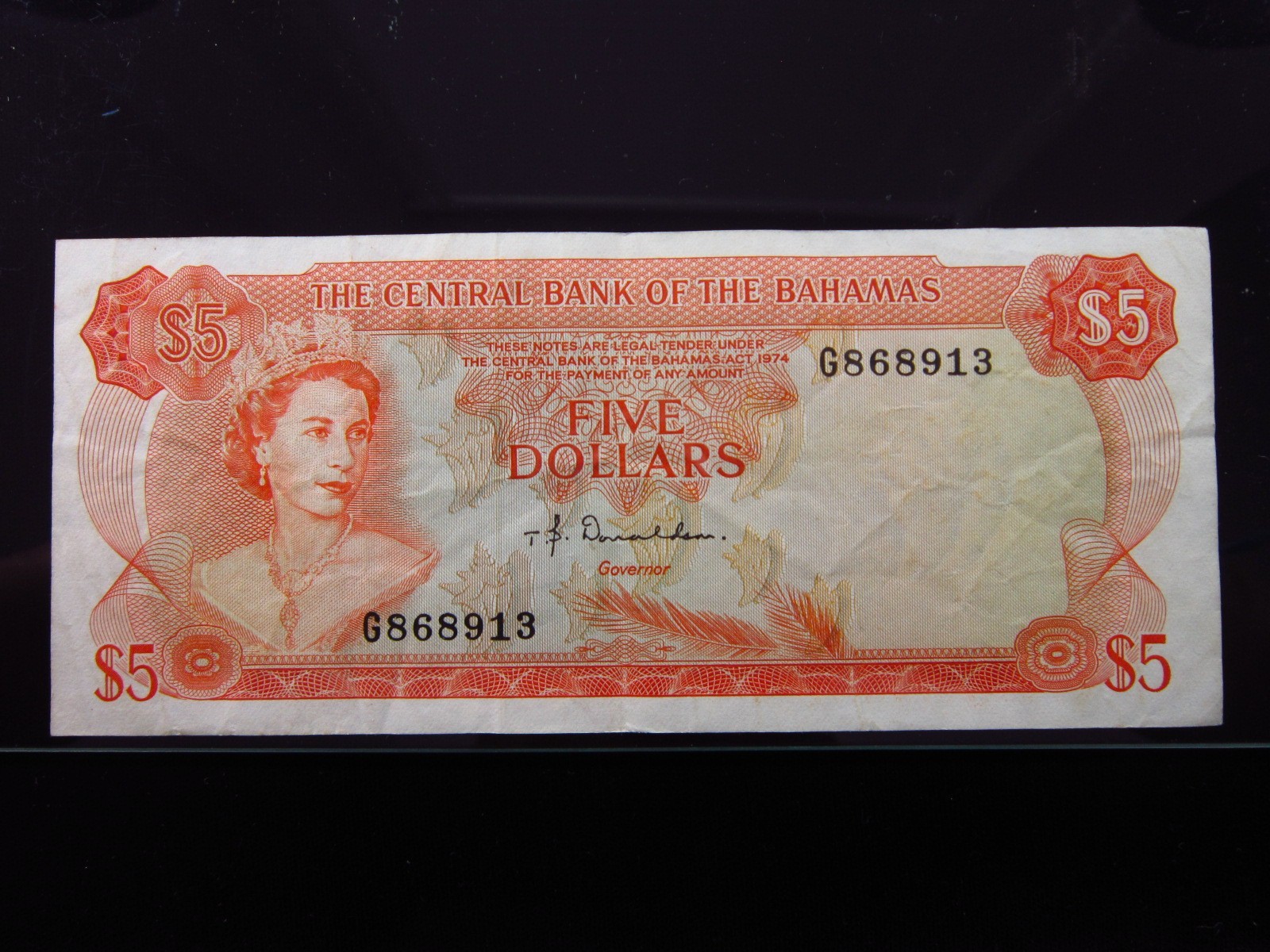Bahamas 5 Dollars 1974 Prefix G P37 8913i0 Bahamas Government Elizabeth II Money