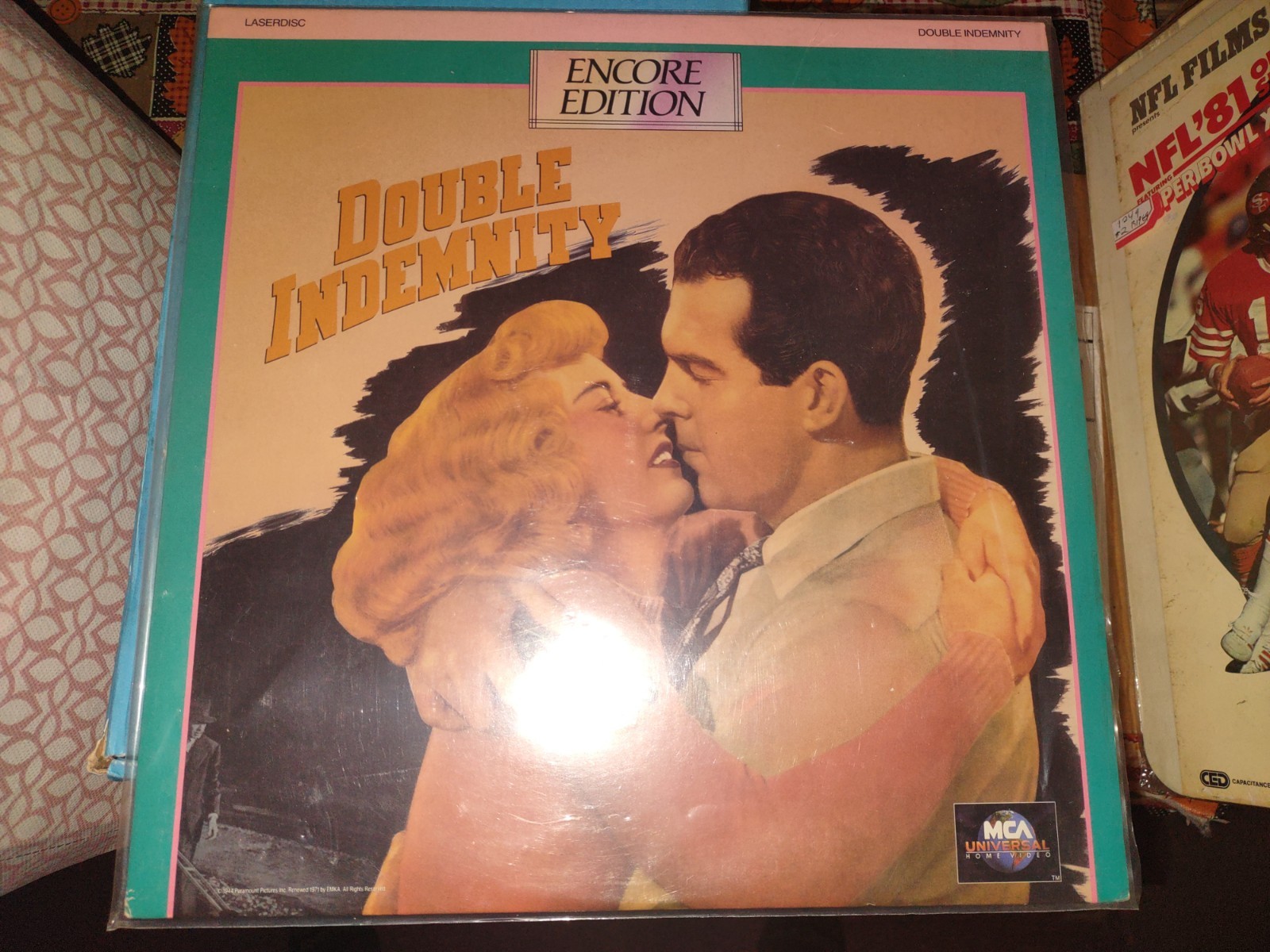 Double Indemnity Laserdisc Fred MacMurray & Barbara Stanwyck - Encore Edition