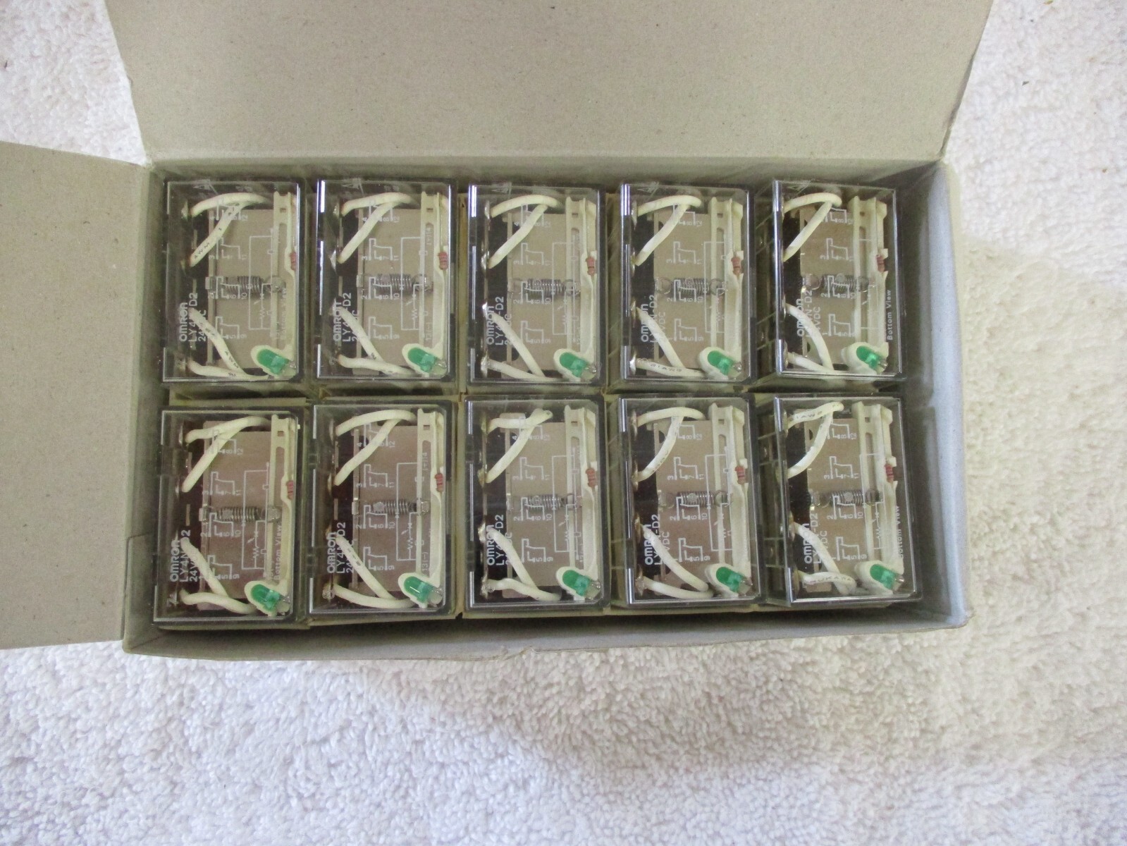 NIB Omron Relay 24VDC LY4N-D2 Box of 10