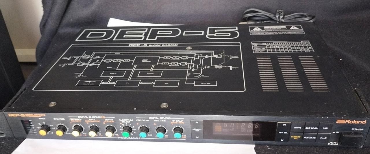 Roland DEP-5 Digital Effects Processor - Vintage Rack Unit - For Repair/Parts