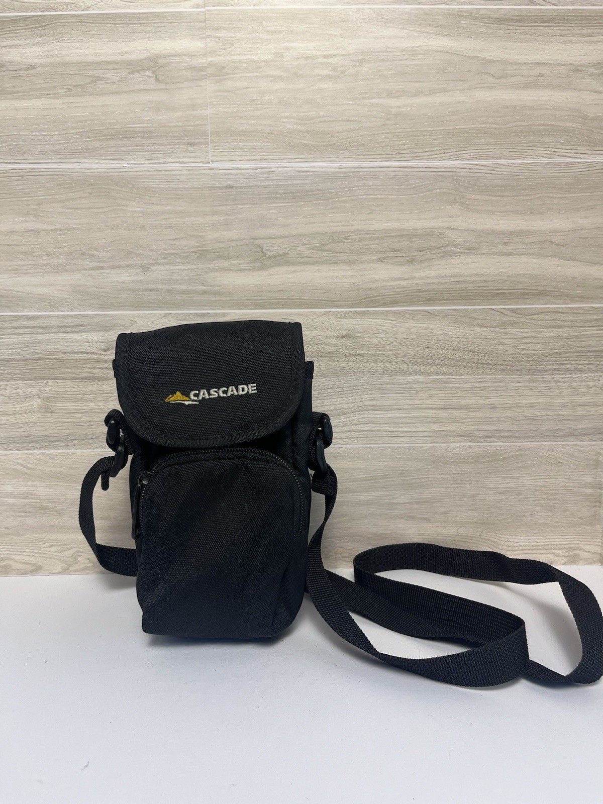 Cascade Didgital Camera Case With Adjustable Strap