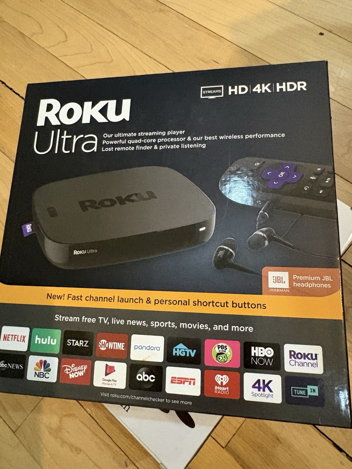 Roku 4670R Ultra 4K/HD/HDR Streaming Media Player. New. Private Listening