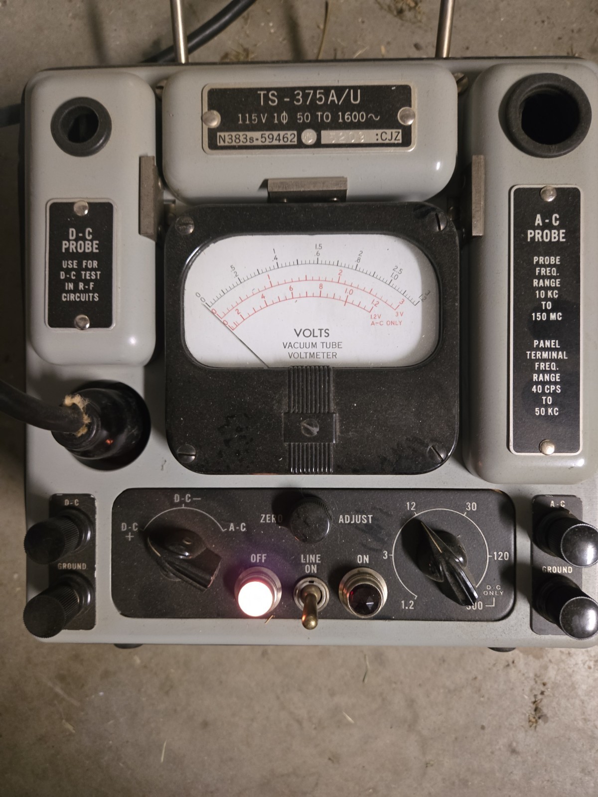 Vintage  TS-375 A/U Vacuum Tube Volt Meter