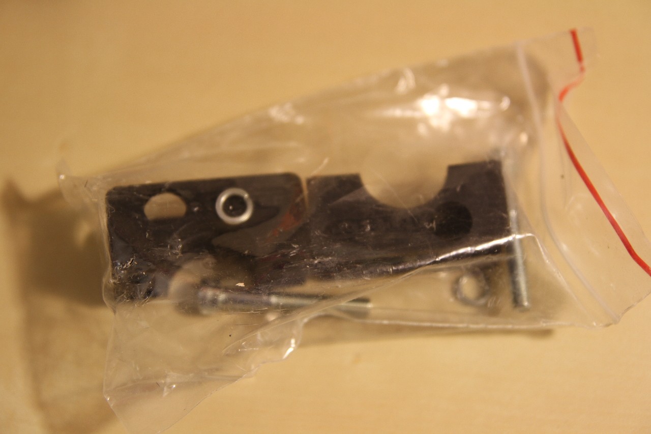 Efector IAE 2010 SFROG Proximity Switch New In Box