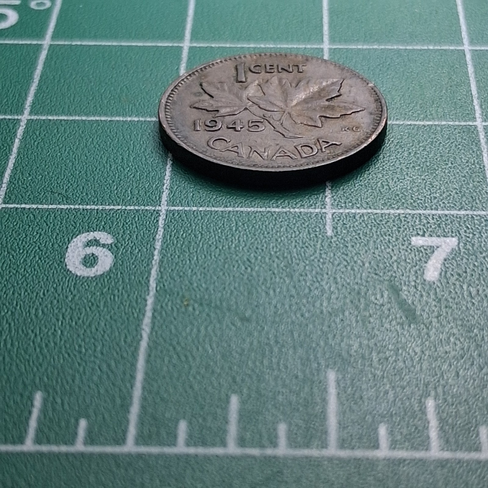 1945 Canada 1 Cent King George VI / Maple Leaf Bronze Coin