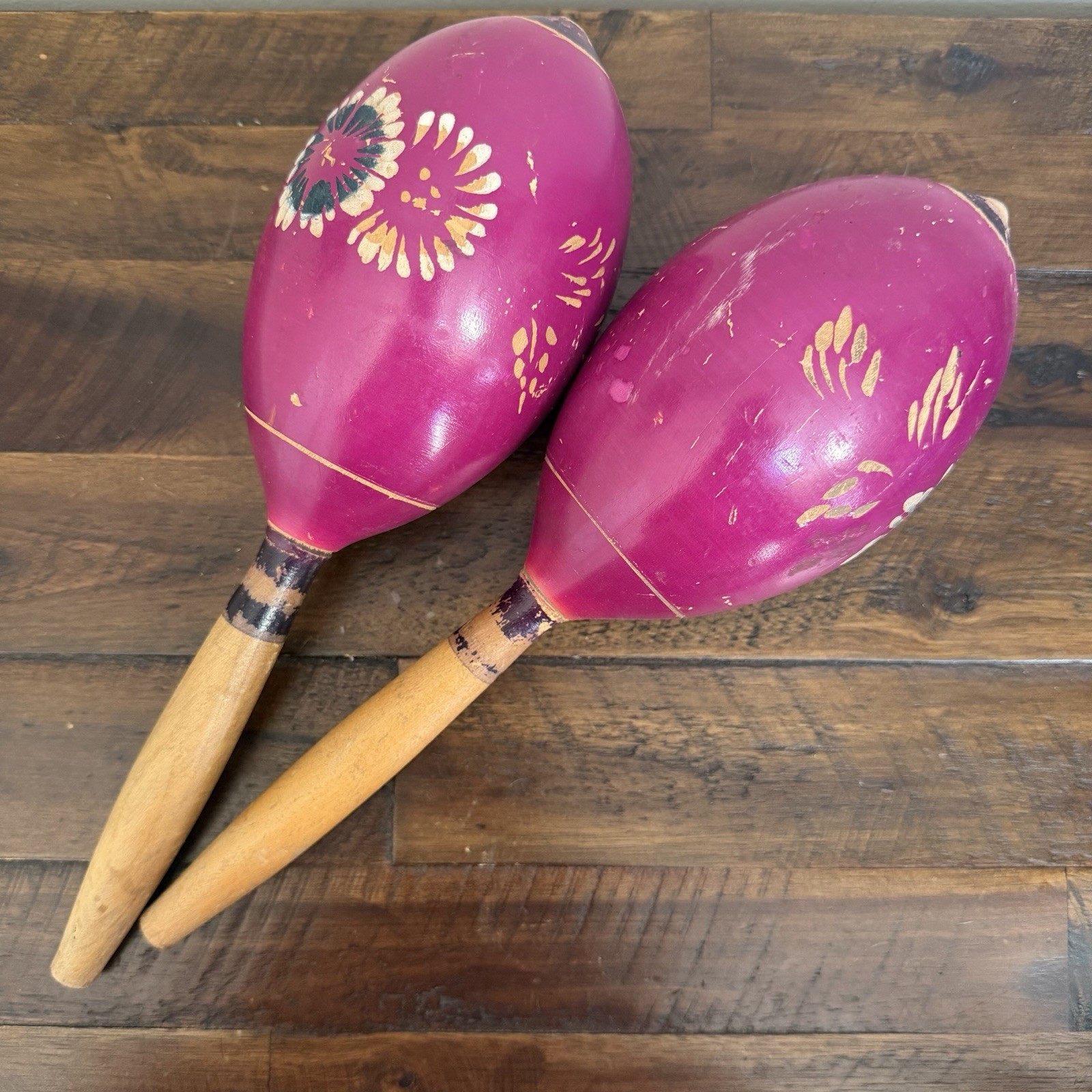 VTG Maracas Hand Etched Painted Souvenir Musical Instrument Noise Maker Wood