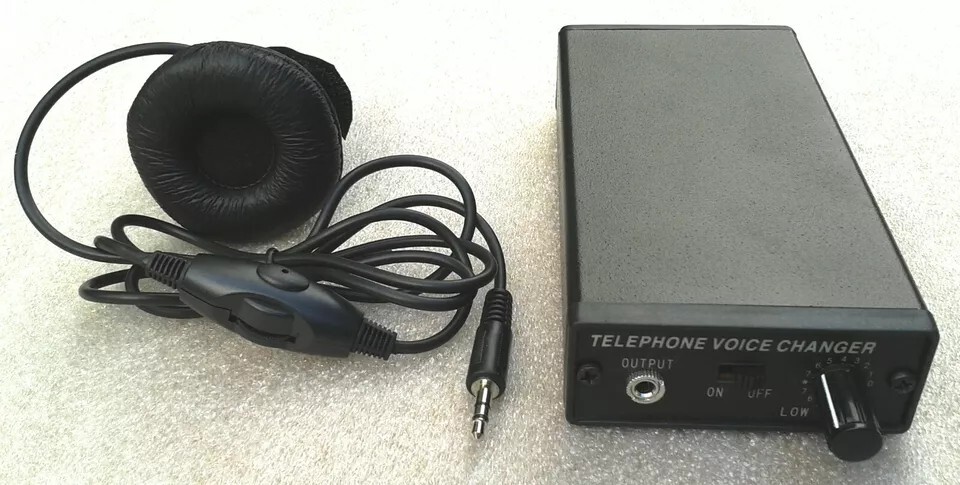 PROFESSIONAL TELEPHONE VOICE CHANGER, 16 DIFFERENT VOICE ALTERING LEVELS.