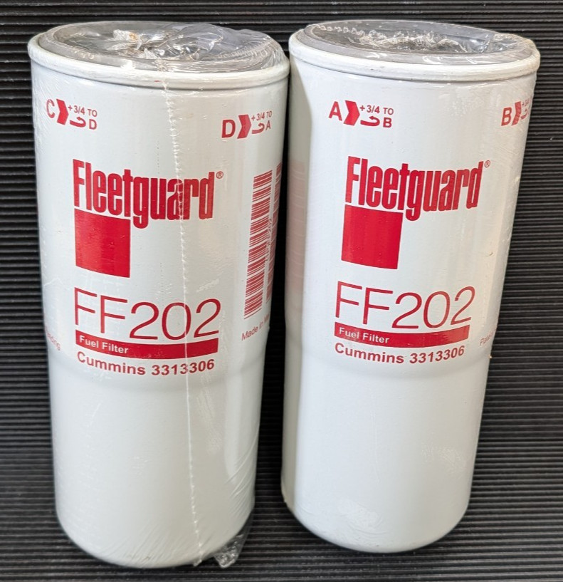 FF202 Genuine FleetGuard  Fuel Filter Spin-On Cat C15 C13 C12 Wix 33116 BF596