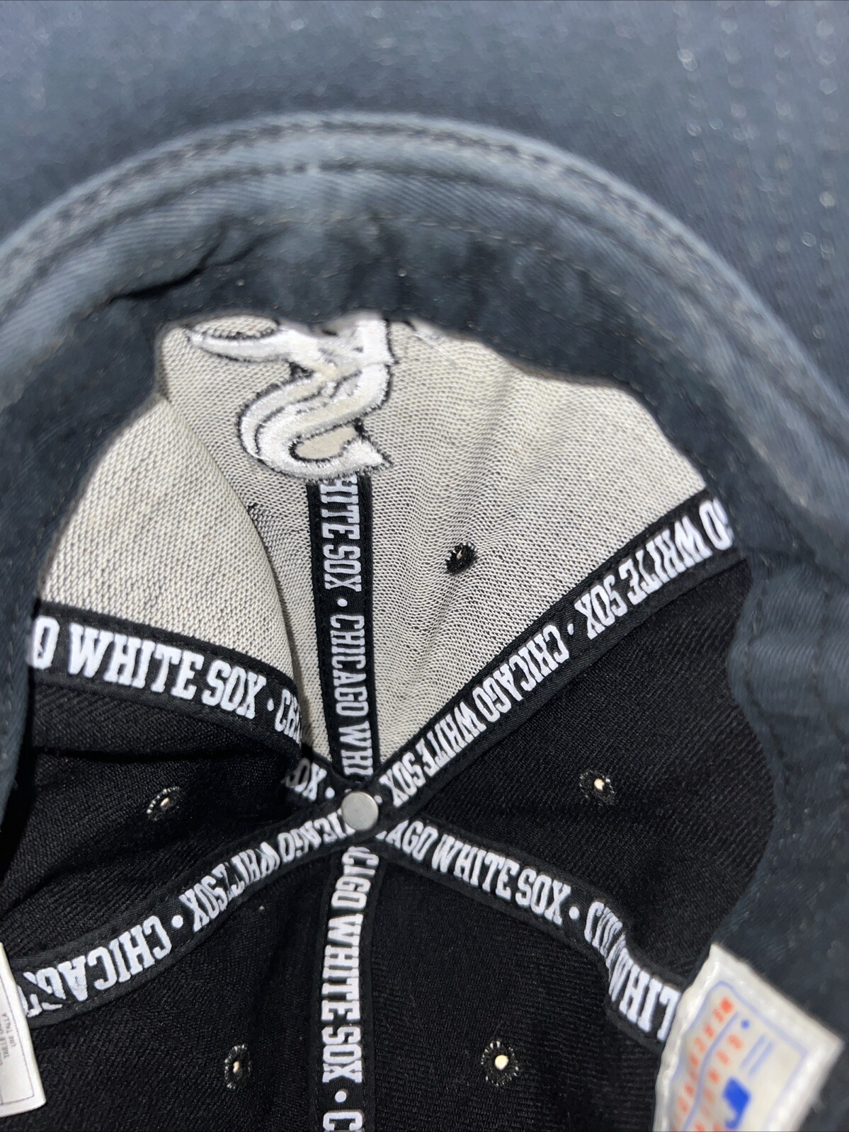 Chicago White Sox Wool Black Hat Cap MLB Gen Merchandise Hook Loop Team Nike