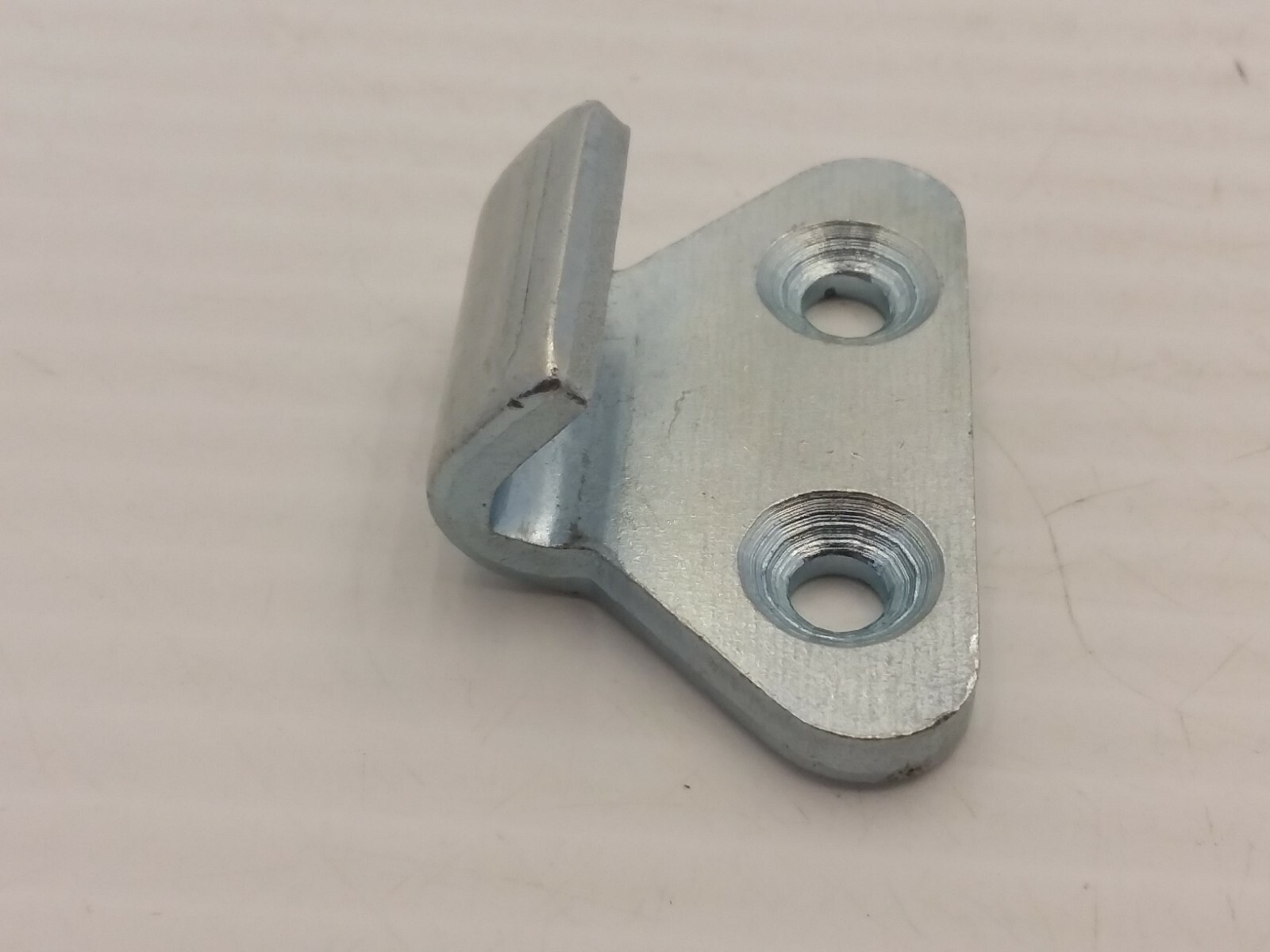 FAUCHER 7720142 KEEPER PLATE FALVANIZED STEEL W/2 COUNTERSUNK HOLES NNB