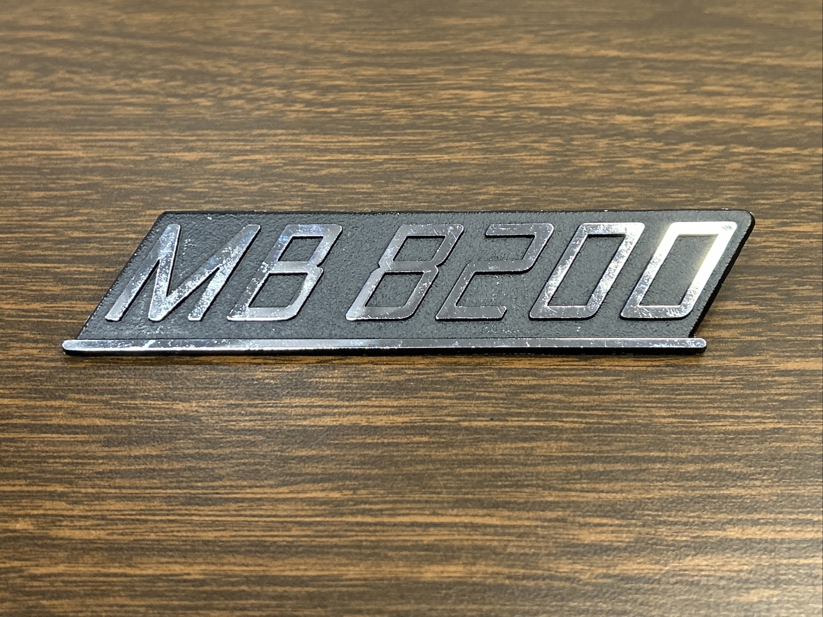 Mac Tools - MB 8200 - Toolbox Metal Emblem