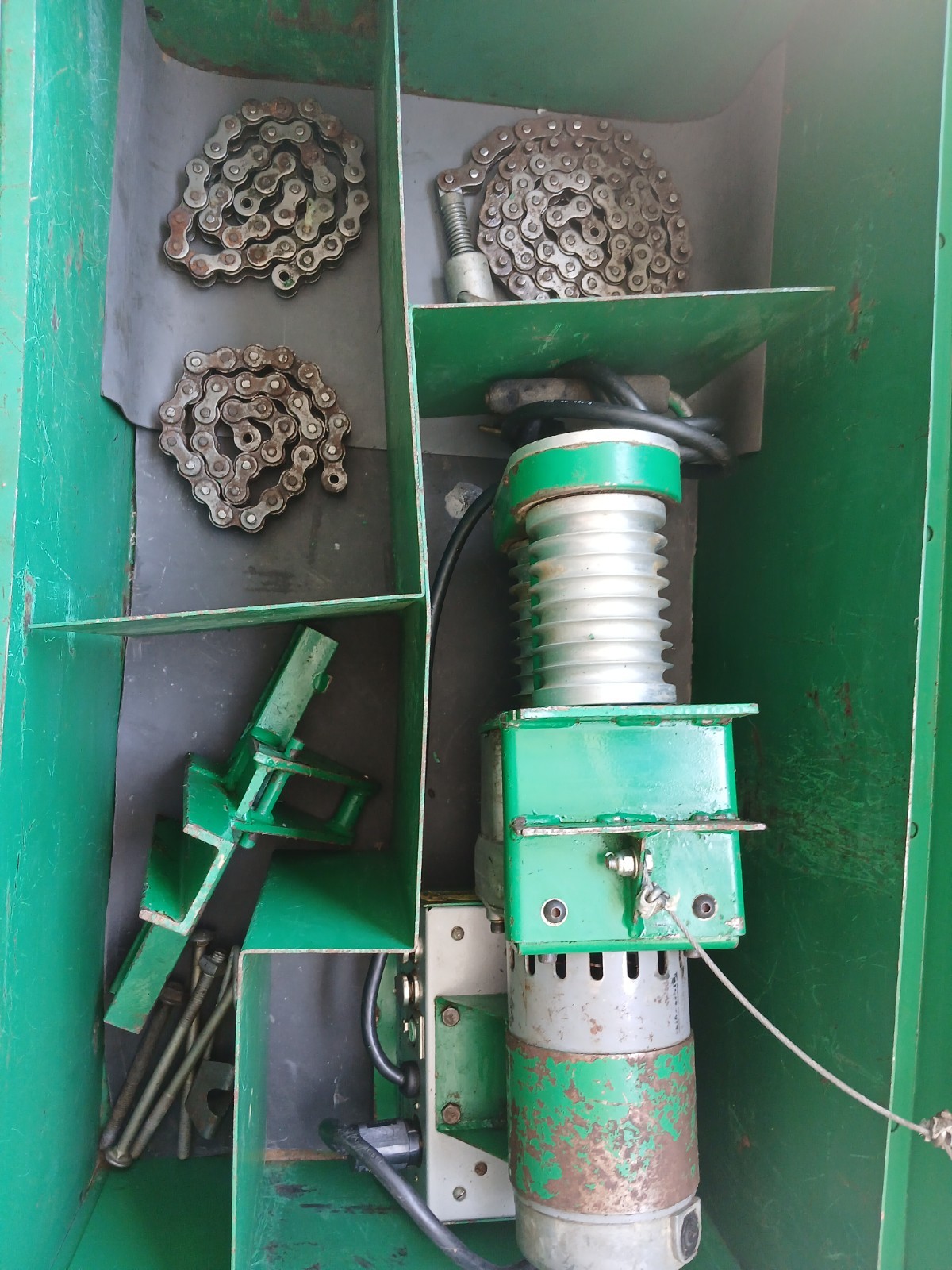 Greenlee Cable Puller Kit w/ Chain & Rope Reels in Green Case