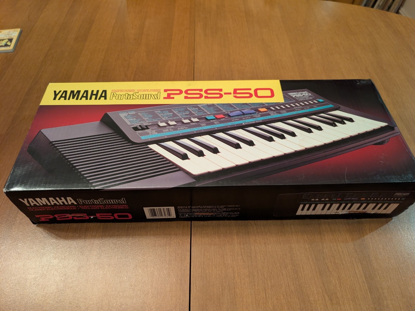 NOS YAMAHA PortaSound PSS-50 Keyboard  - New In Box!!