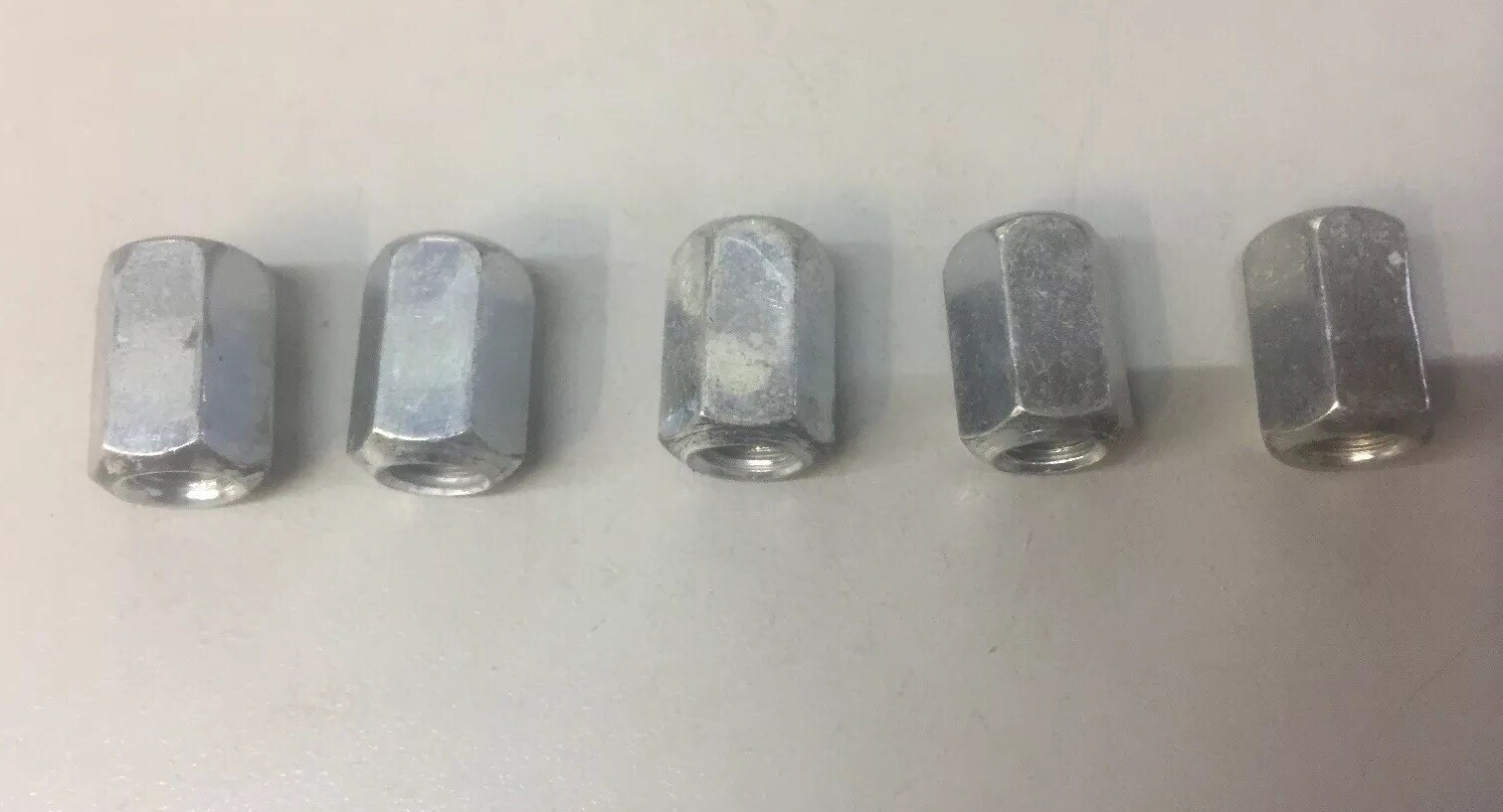 Quantum Q6 Edge Electric Wheelchair 5X WHEEL / tire LUG NUT BOLTS DWR1005B049