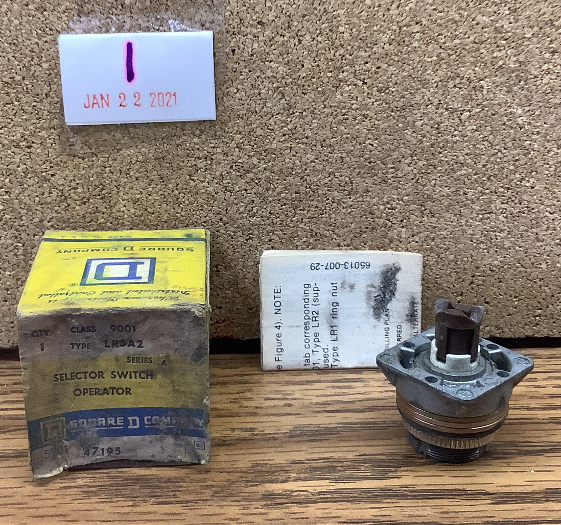 NEW OPEN BOX SQUARE D 9001 LRSA2 SERIES A SELECTOR SWITCH OPERATOR WITHOUT KNOB