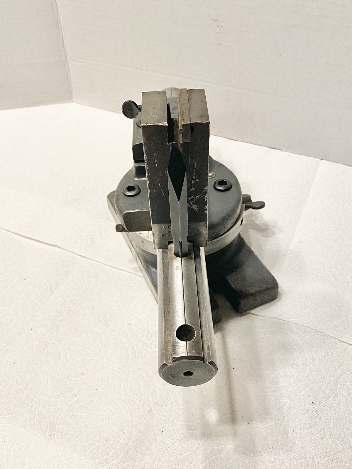 GEOMETRIC STYLE "E" THREAD CHASER GRINDING FIXTURE