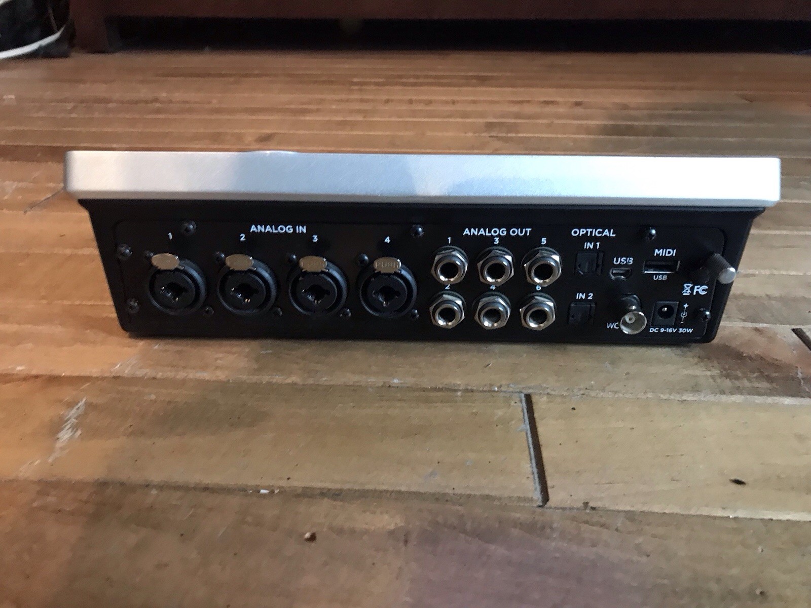 Apogee Quartet USB Audio Interface with Power Adapter And USB Cables