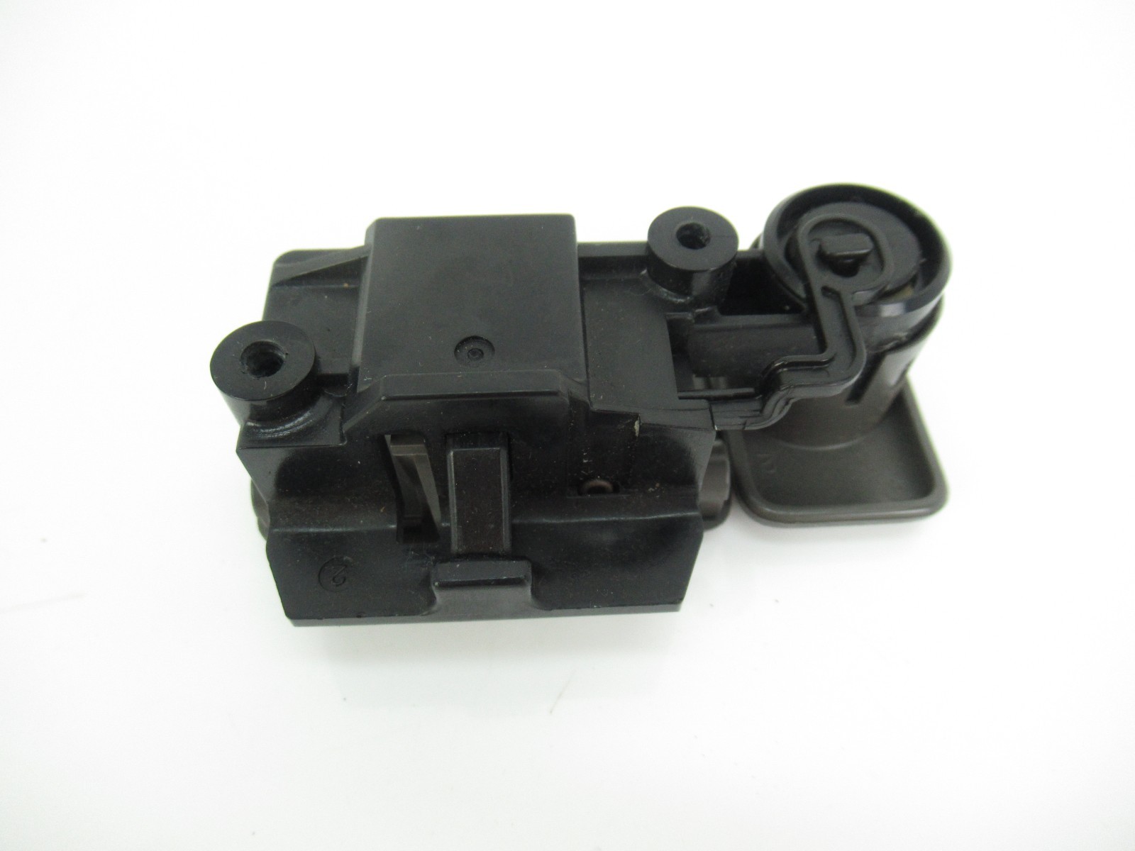CHEVY TRACKER SUZUKI GRAND VITARA GLOVE BOX LATCH LOCK HANDLE GRAY 1999-2004