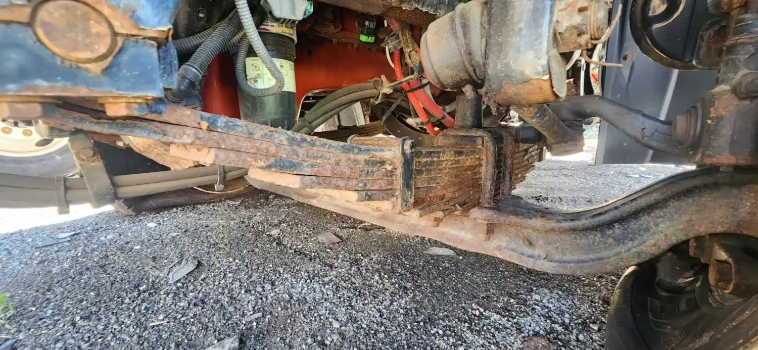 (Used) 2015 Freightliner 108SD, FRONT LEAF SPRINGS Front Leaf & Springs  P-58430