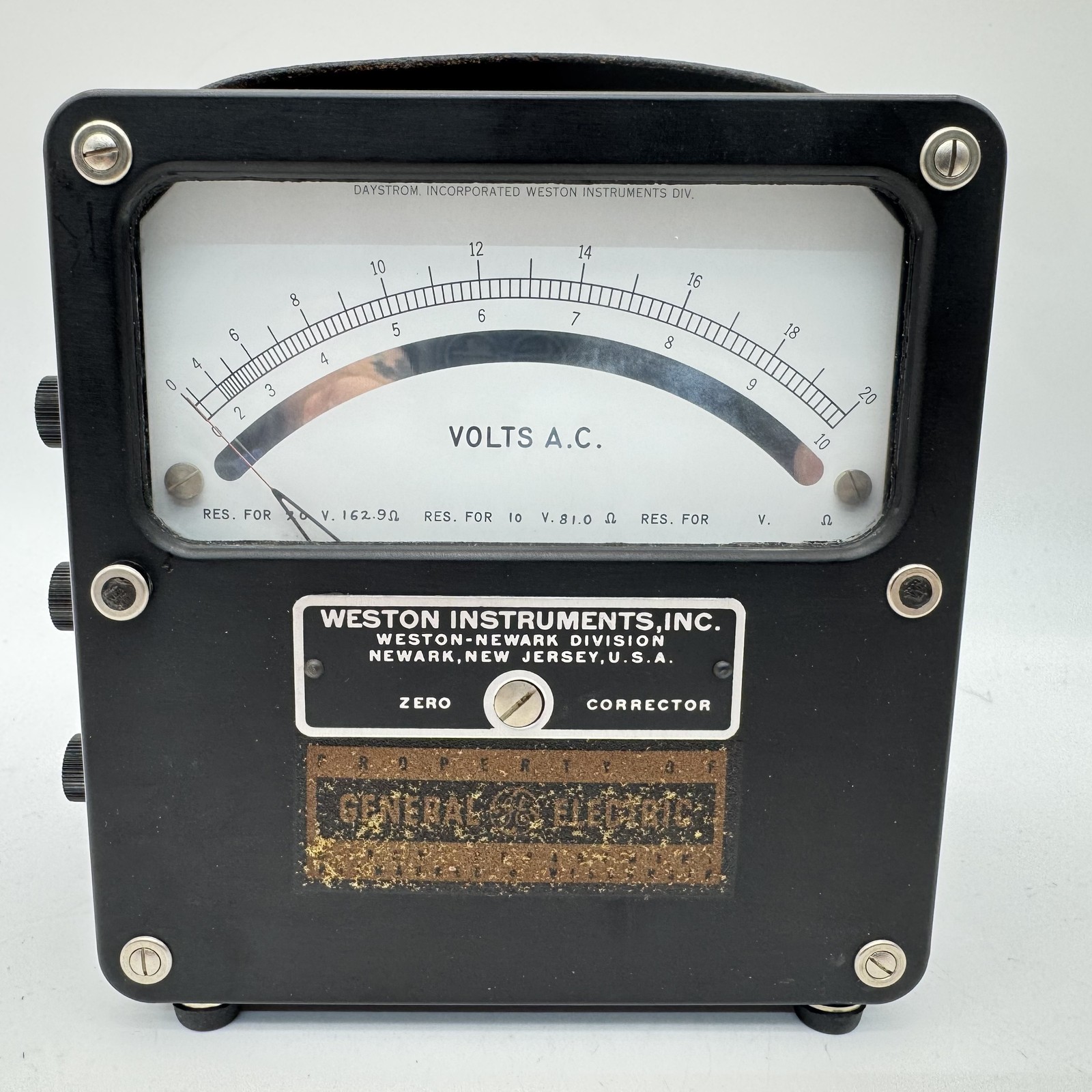 Vintage Weston Instruments Model 433 AC Voltmeter 0-20V Analog Test Meter