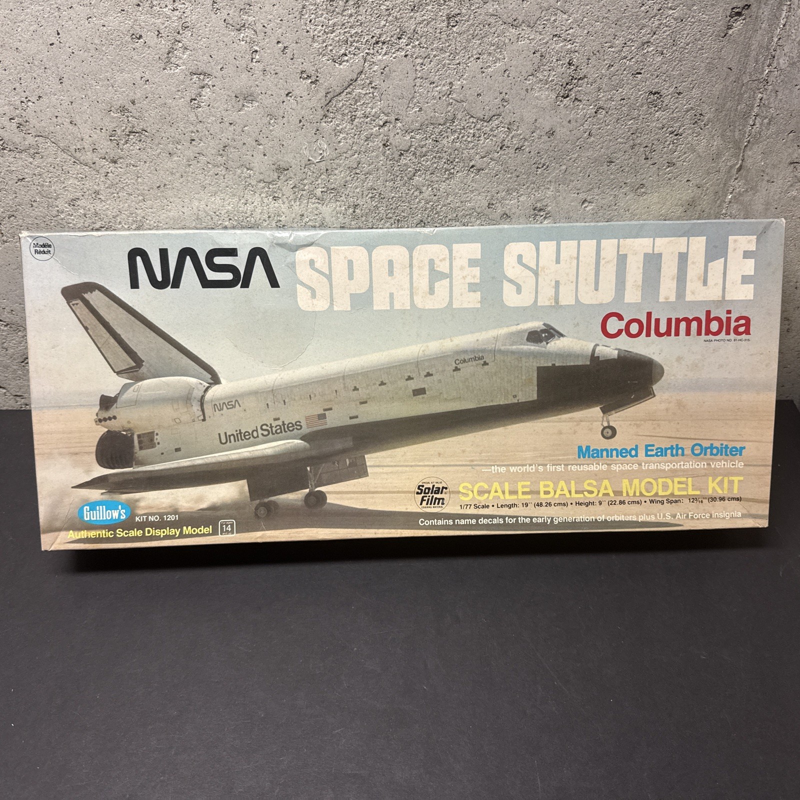 Guillow's 1201 NASA Space Shuttle Columbia Balsa Wood Model Space Kit.