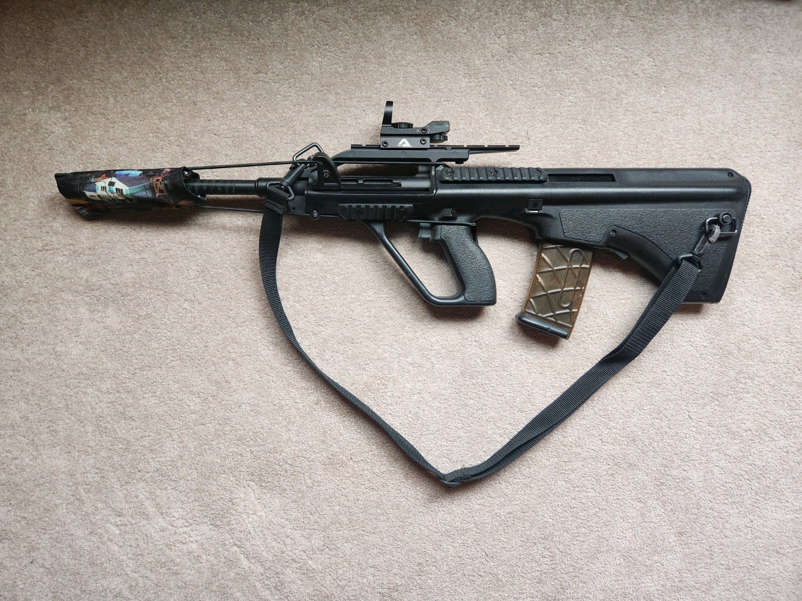 Airsoft AUG. Extra Mags, Drum Mag, Extra Batteries, Extra Gear