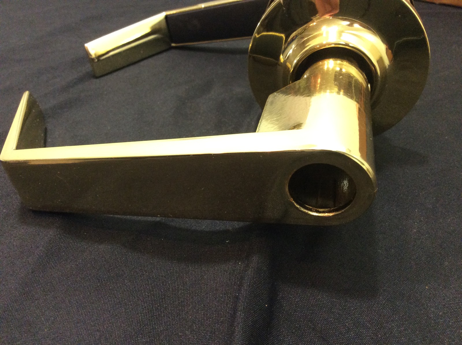 Falcon Grade 2 Storeroom Function Lever Set, FNB581D605KD-Locksmith