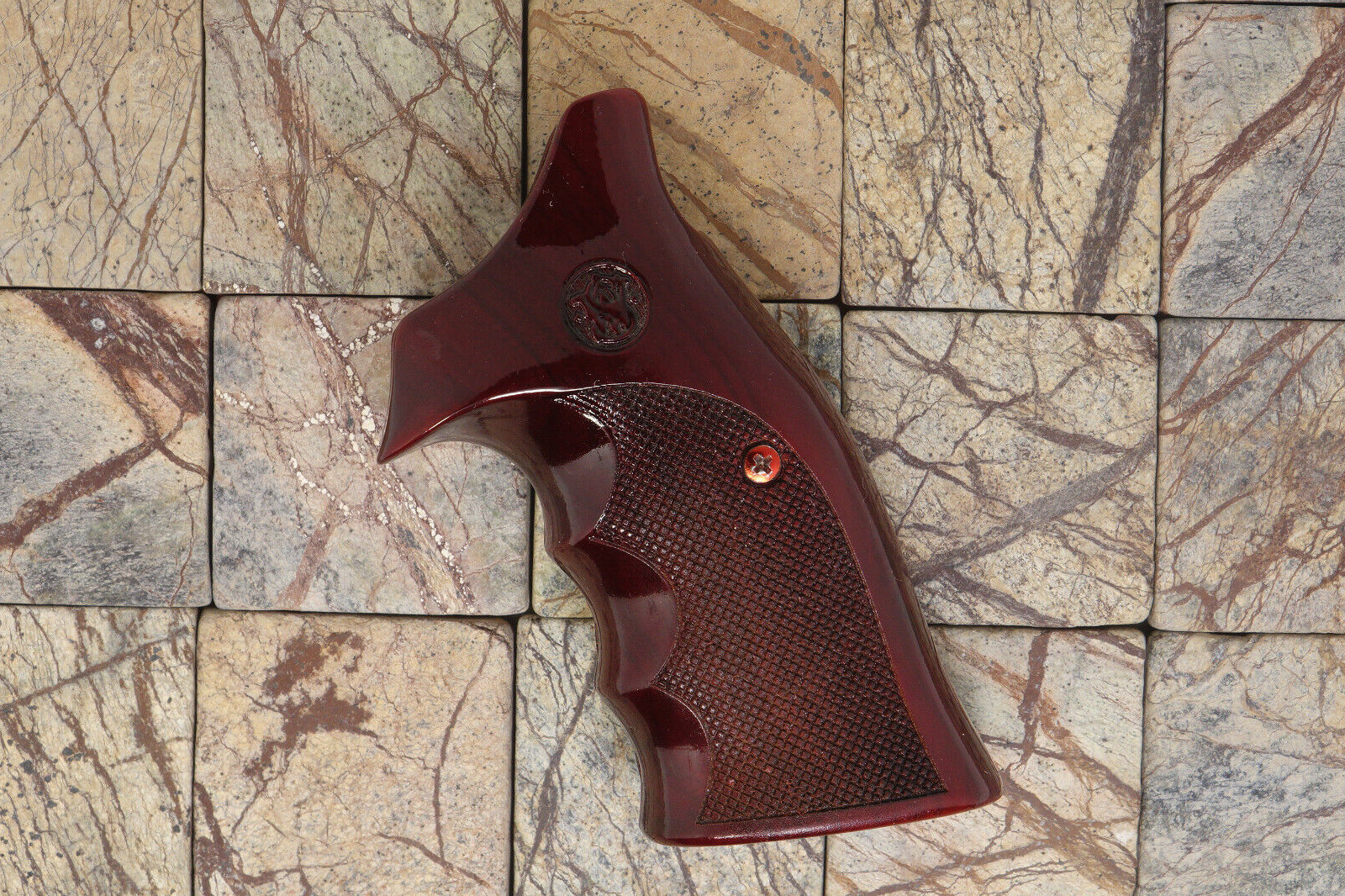 CUSTOM S&W SMITH & WESSON K/L ROUN BUT FRAME TARGET GRIP *CHECKERED-MAROON*
