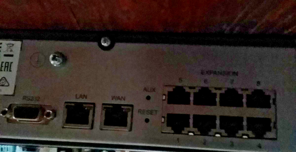 Avaya IP Office 500 V2 Phone Control Unit