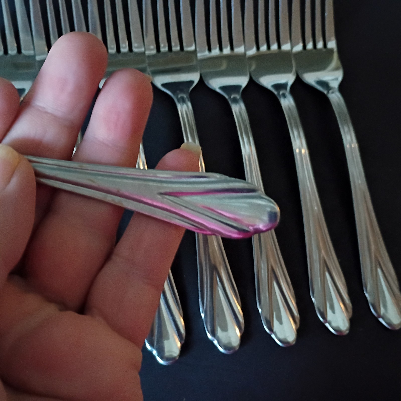 Hampton Silversmiths ROSE Stainless Flatware 45 Pcs, 8 Place Settings