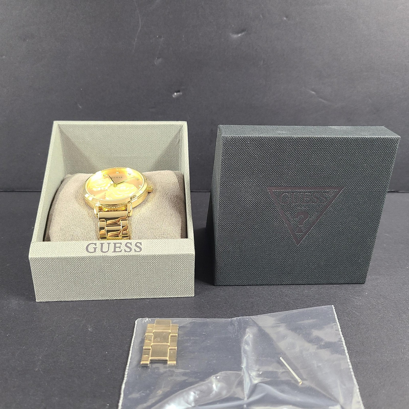 Guess Women's Watch Stainless Steel GW0242L2 Rose Gold-Tone