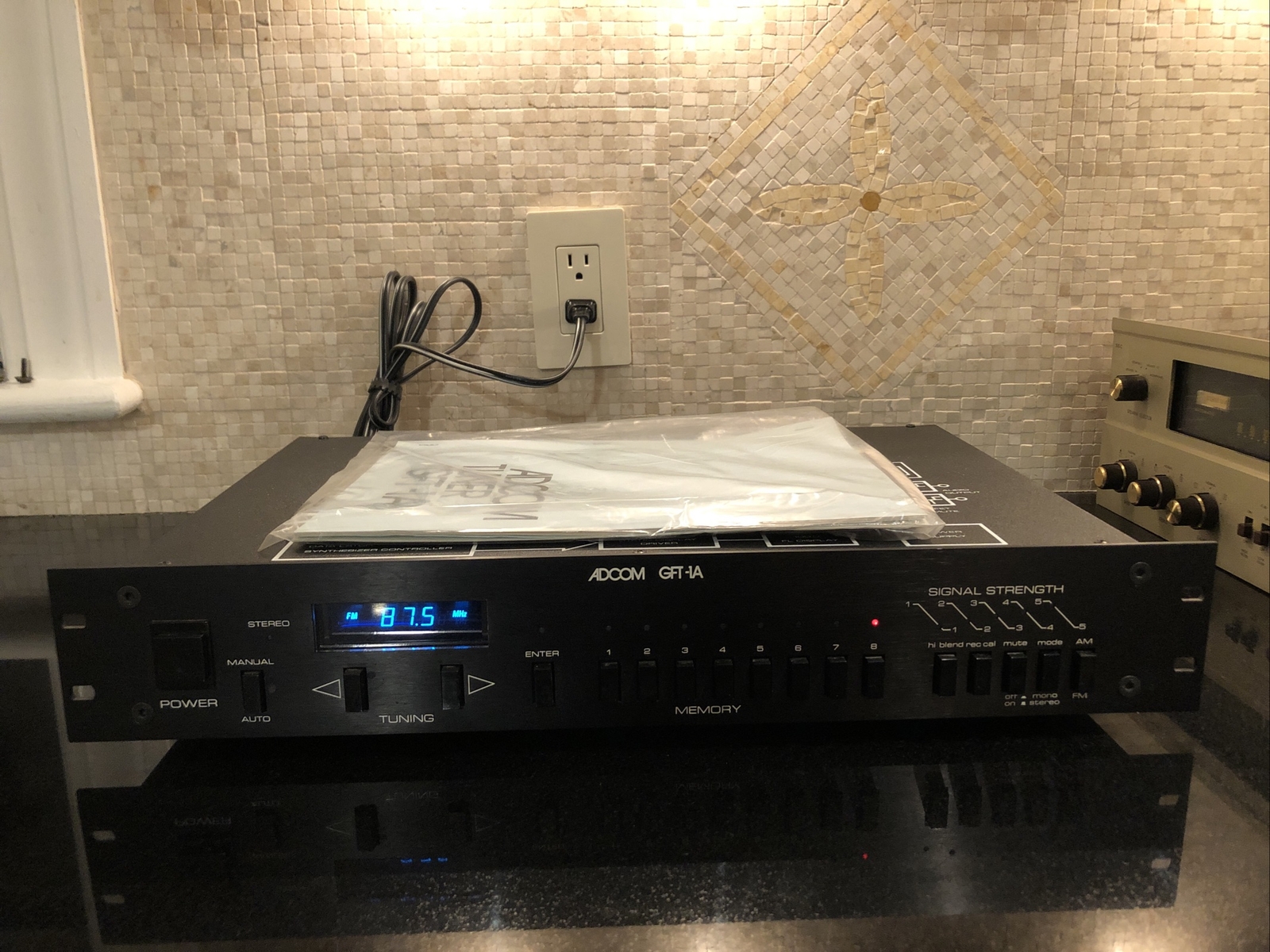 ADCOM GFT-1A Digital AM/FM Stereo Tuner Owner Manual Open Box Perfect Condition