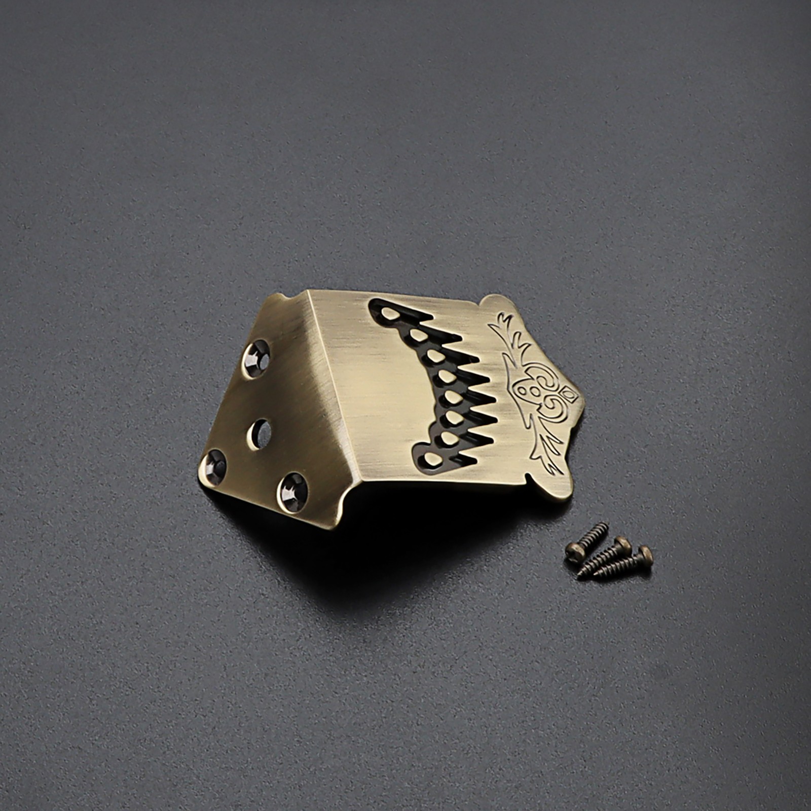 8 String Mandolin Tailpiece Feather Pattern Excellent Metal Bronze Color