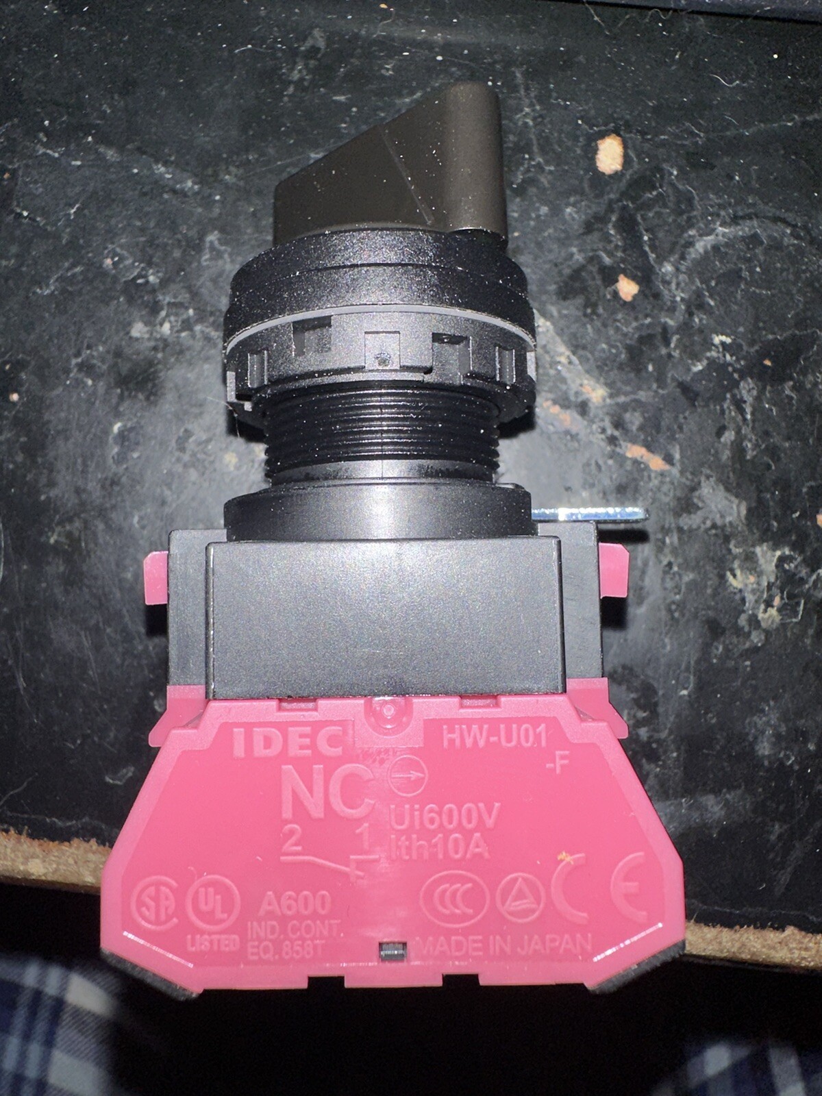 IDEC Control Unit HW1S-2TF11 Switch