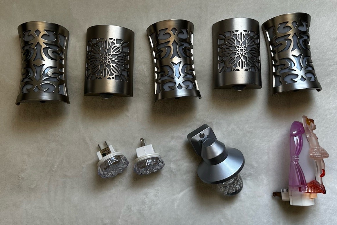Plug-In Night Lights – 9 Pieces