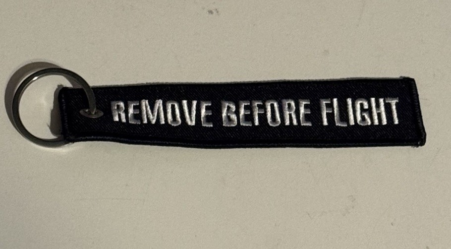 Gulfstream Aerospace Remove Before Flight Keychain Aviation Jet Plane Tag Rare
