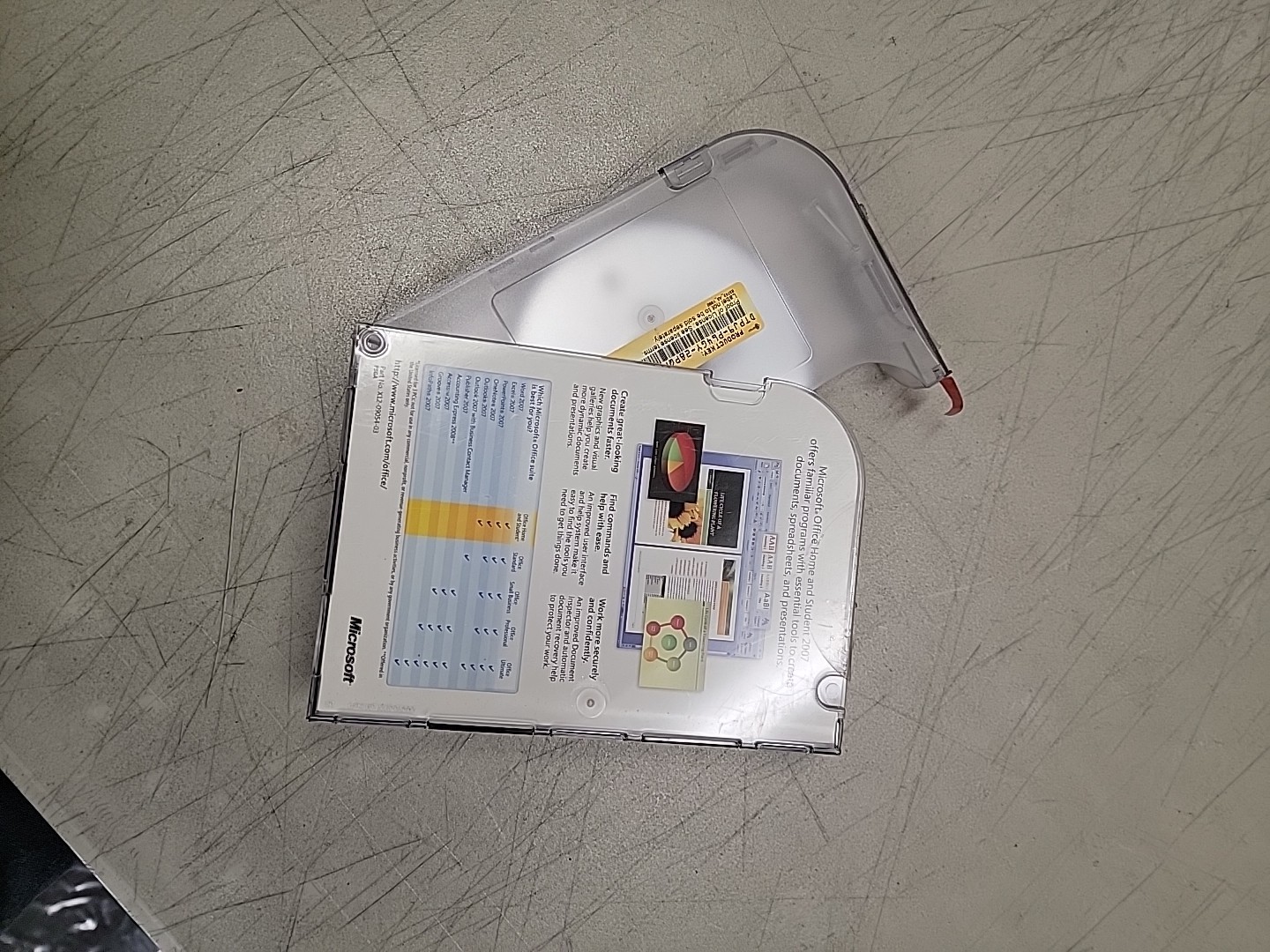 Microsoft Office Professional 2007 Software Suite CD for Windows XP/Vista