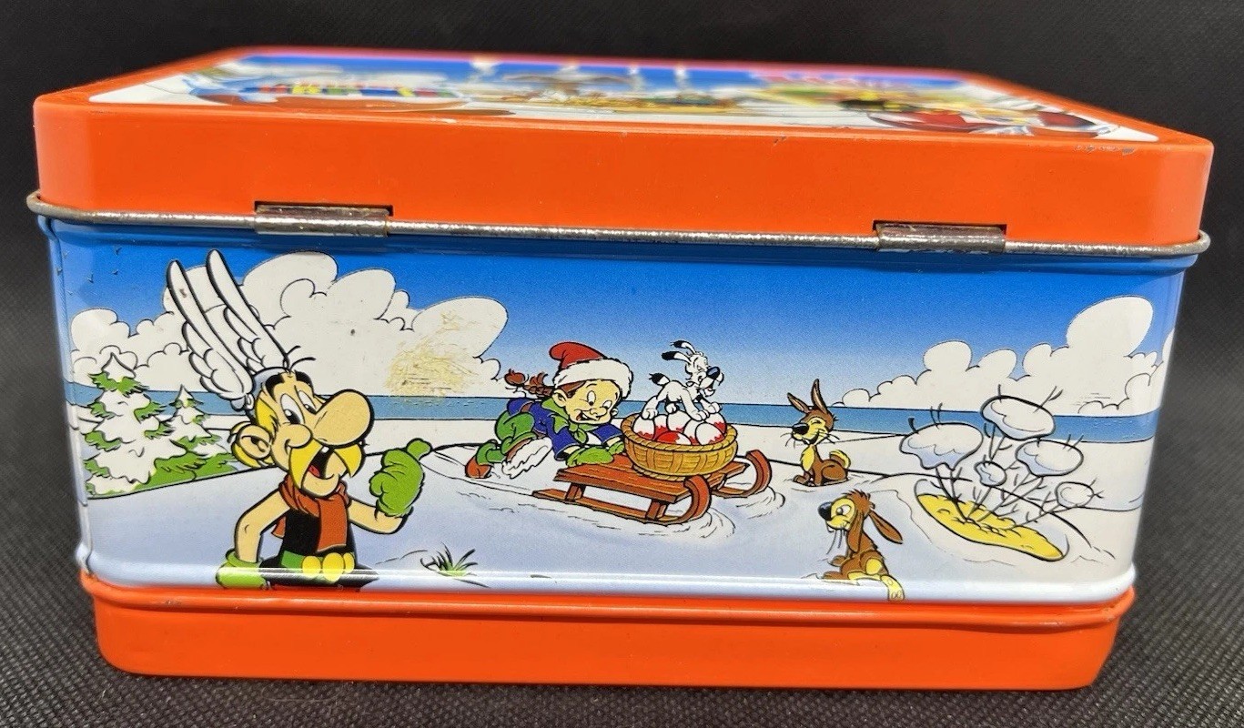 Asterix Kinder Surprise Ferrero 2003 Mini Tin (lunch) Box