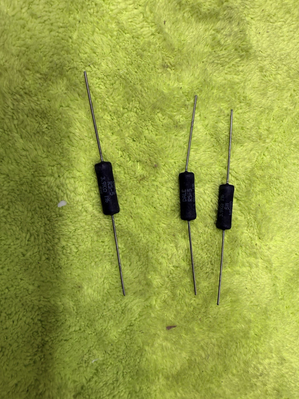 3X Dale RS-5 3.9KΩ 5W ±1% Wirewound Power Resistor MO1110 Mexico NEW NOS See Pic