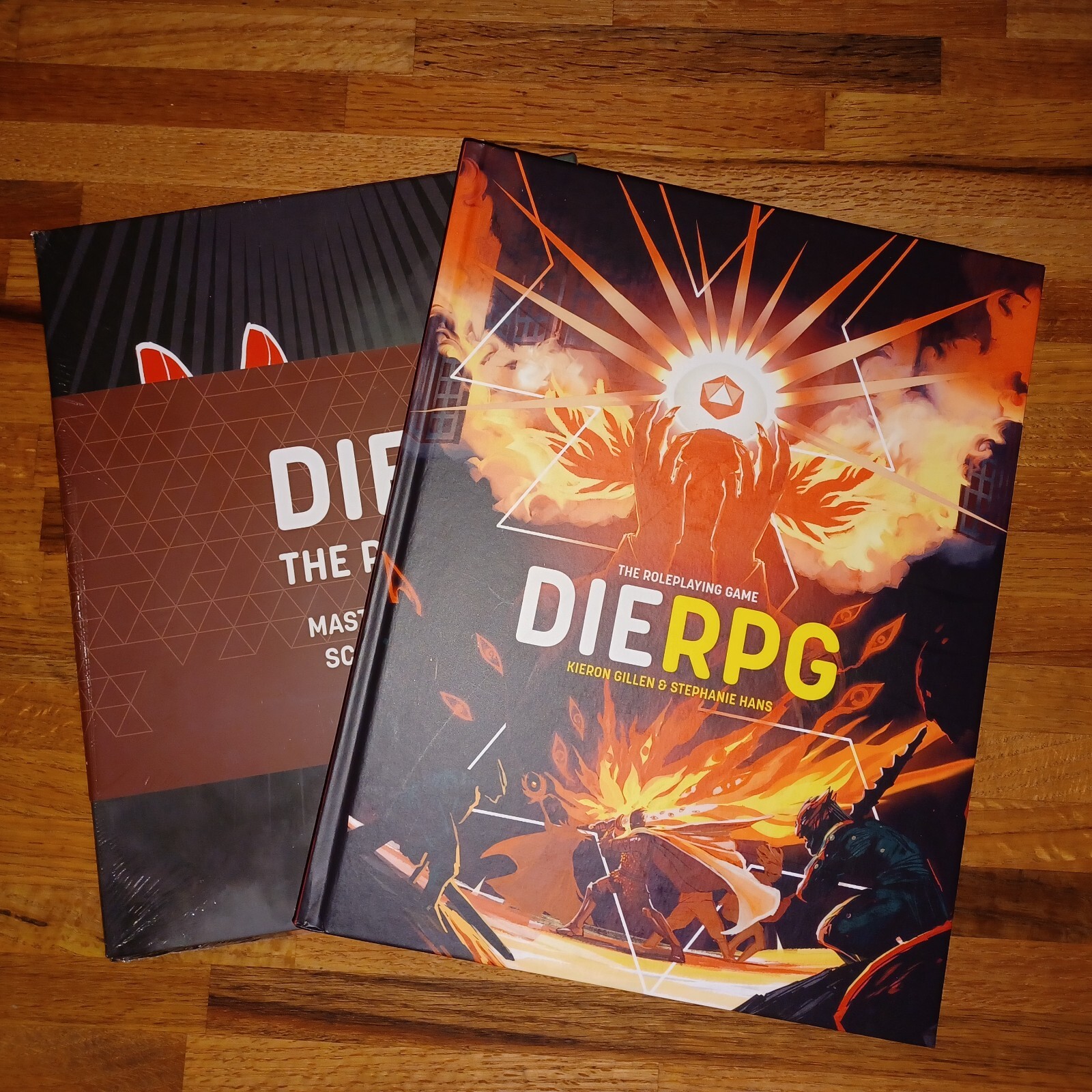 Rowen, Rook & Decard: Hardcover Core Rules - DIE RPG + GM SCREEN in shrink
