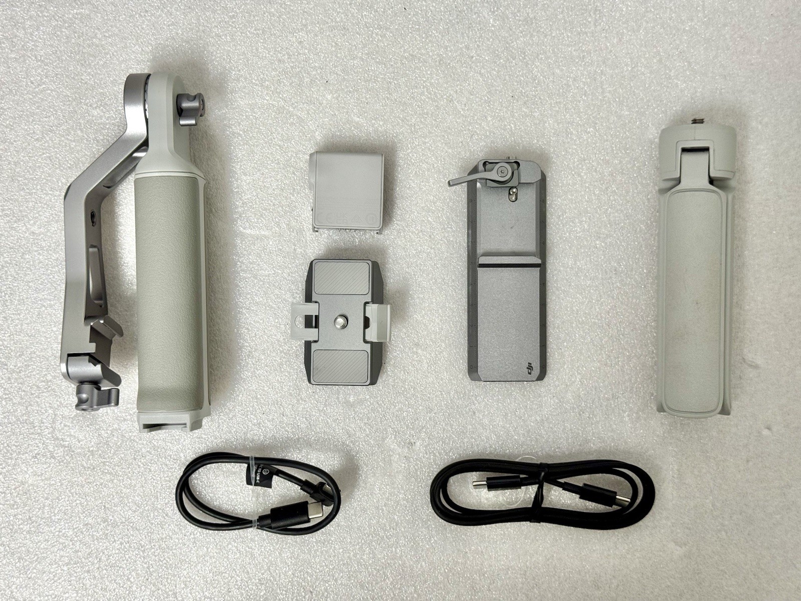 DJI RS 4 Mini Combo Gimbal Stabilizer Complete Set MPN HG7717 #C3