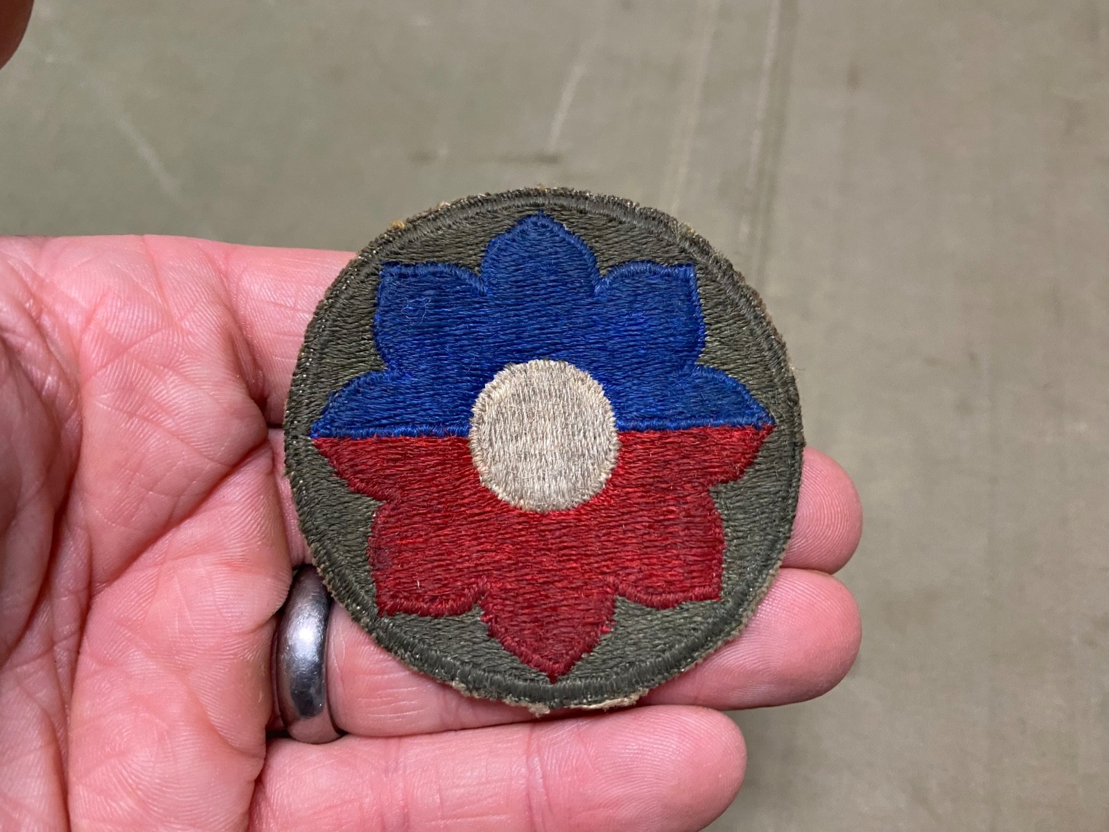 ORIGINAL WWII US 9TH INFANTRY DIVISION SLEEVE INSIGNIA PATCH-