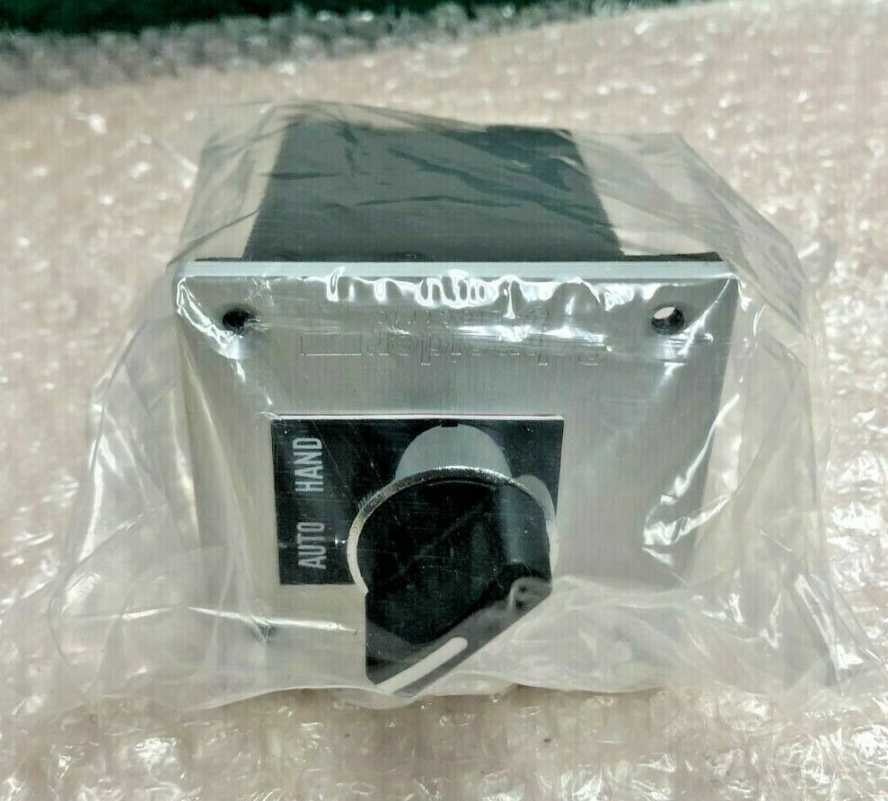 Schneider, Selector Switch,  Maintained,   XAPE301SK933H